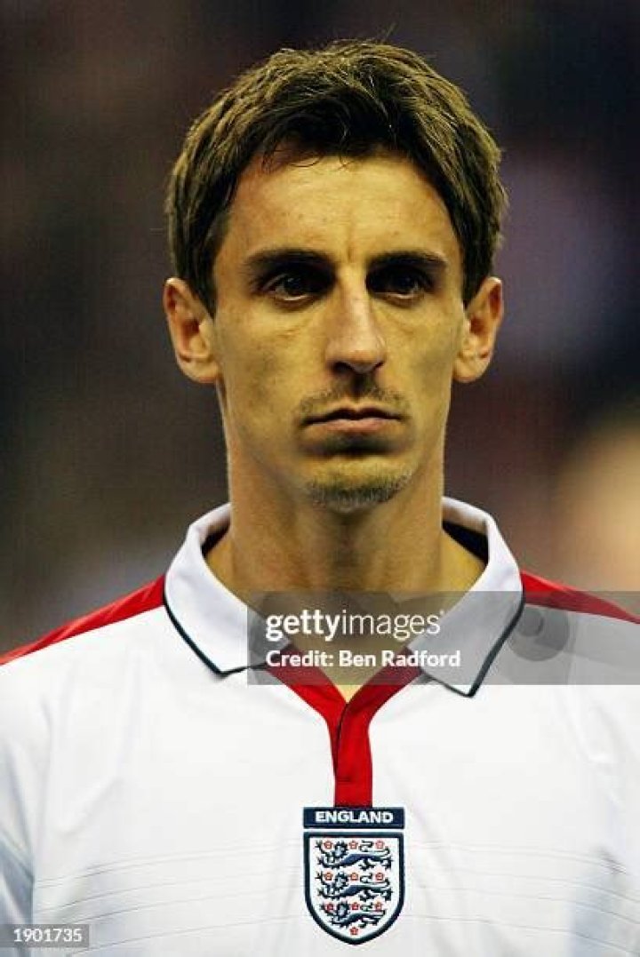 Gary Neville takes England national team&rsquo;s training session in capacity of assistant coach in 2015