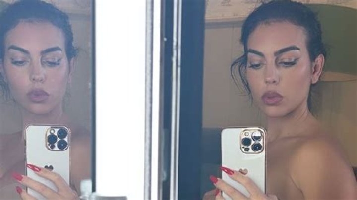 Georgina Rodríguez in a selfie as seen in November 2016