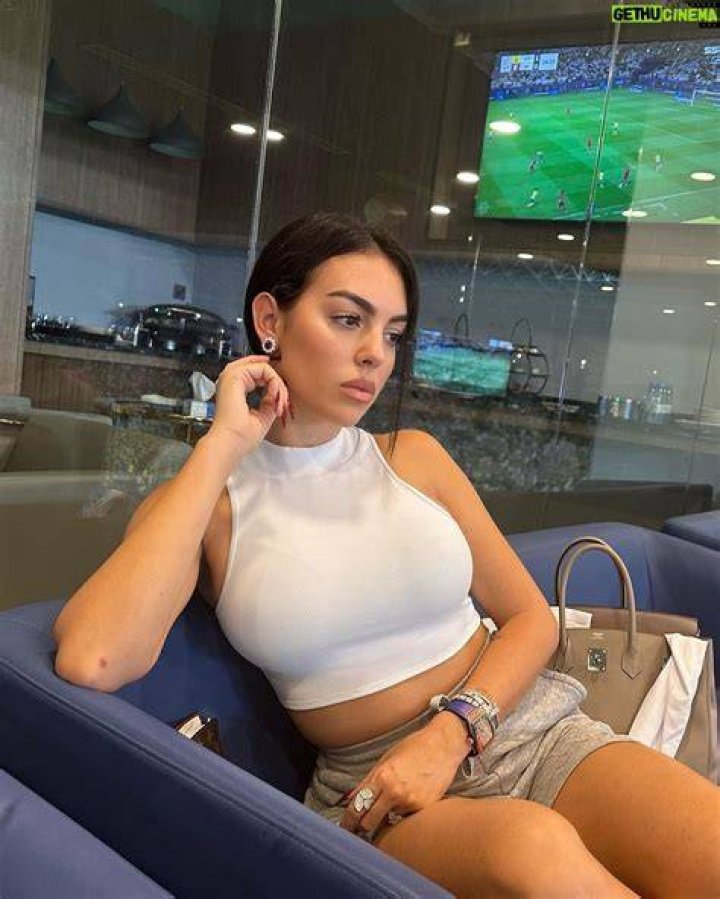 Georgina Rodríguez in an Instagram selfie as seen in October 2016