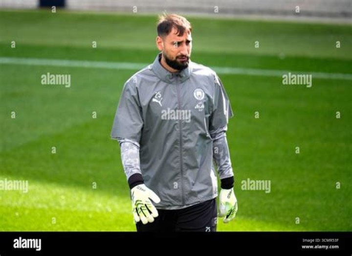 Gianluigi Donnarumma during a training session for Italy on September 2, 2016 in Bari