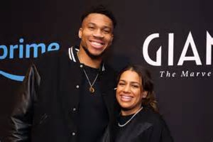Giannis Antetokounmpo and Mariah Riddlesprigger, as seen in January 2020