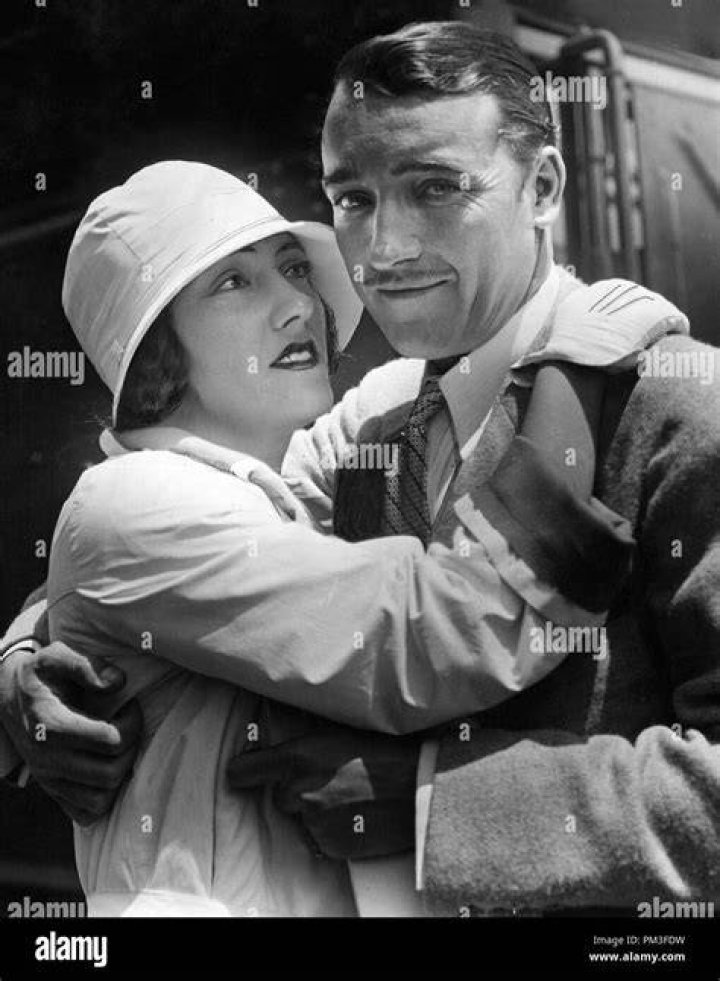 Gloria Swanson and Henri de la Falaise pictured while leaving Los Angeles for New York in July 1925