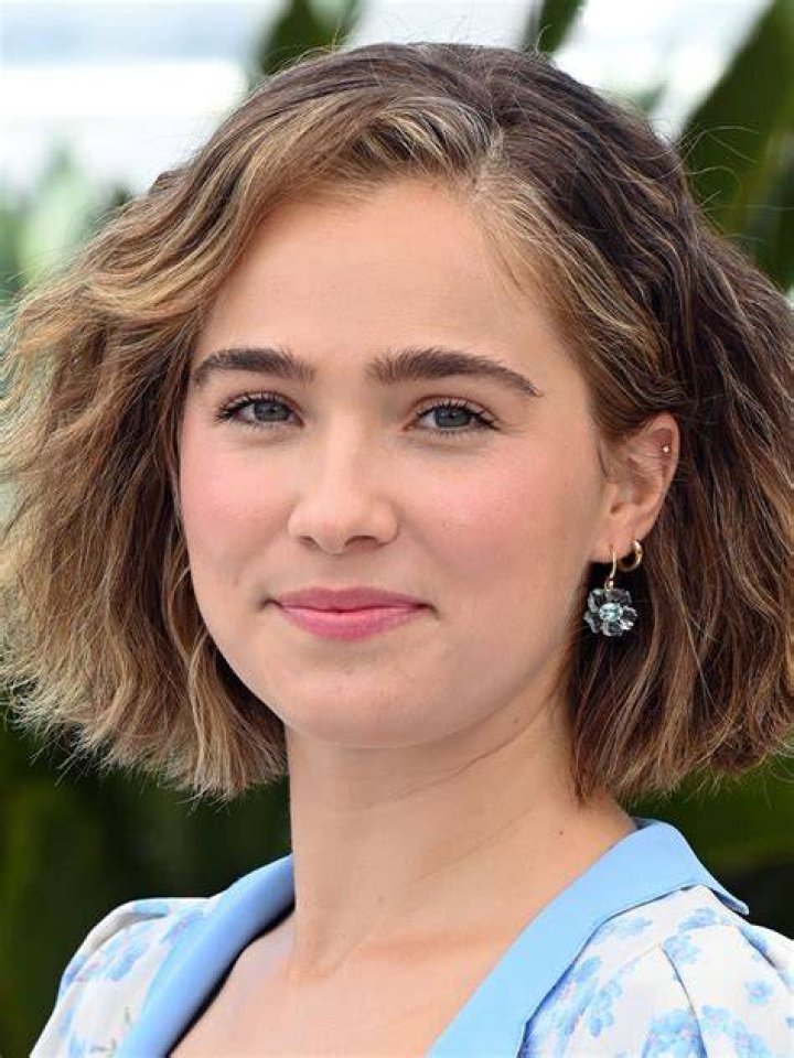 Haley Lu Richardson at 2016 Critics&rsquo; Choice Awards
