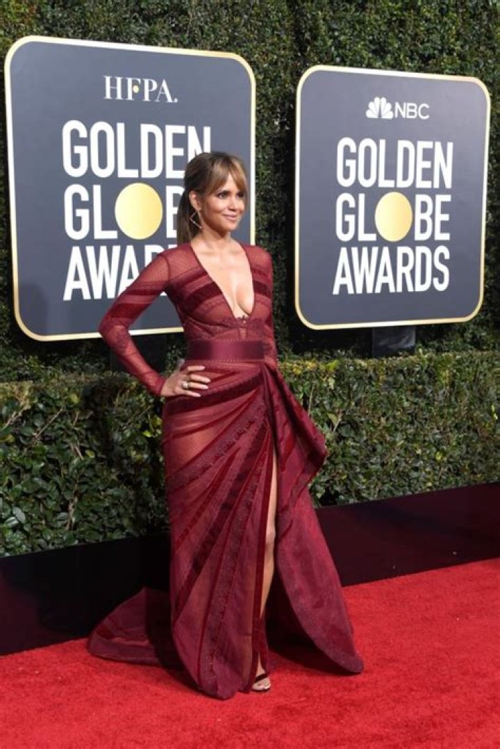Halle Berry at Golden Globe Awards 2013