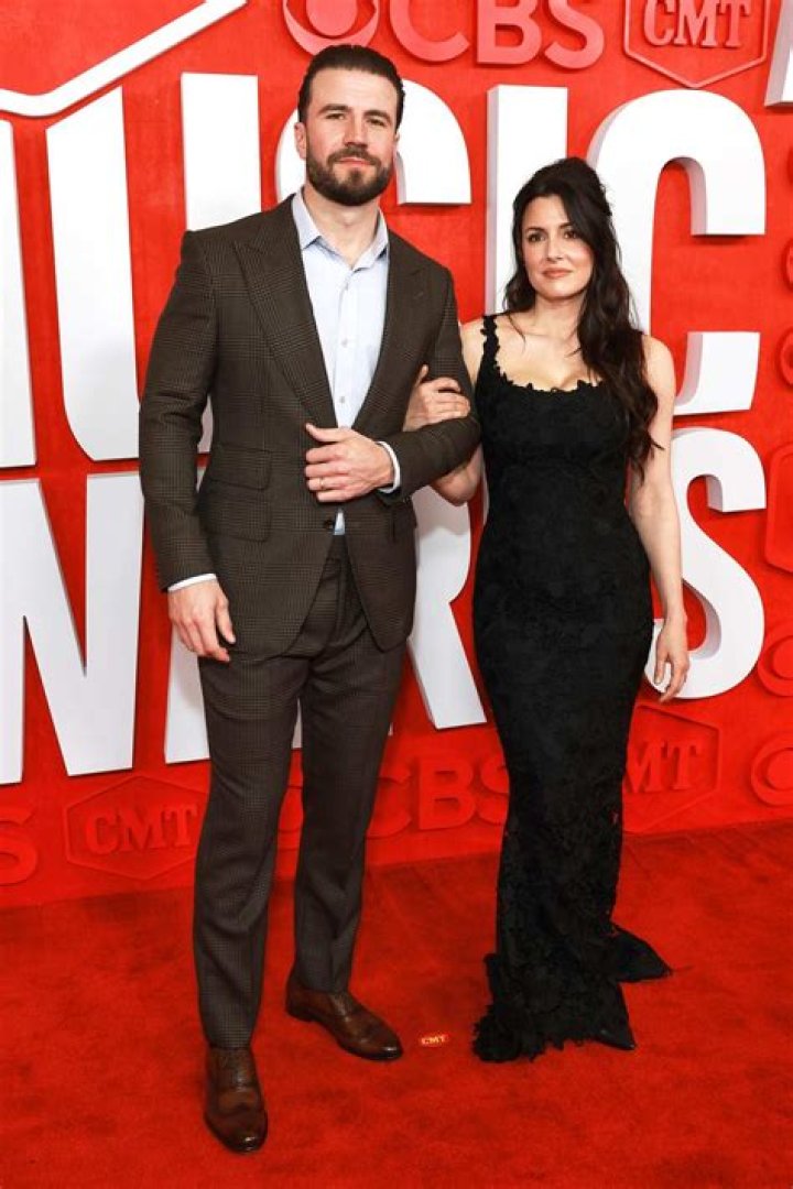 Hannah Lee Fowler as seen in a picture that was taken with her husband Sam Hunt in the past