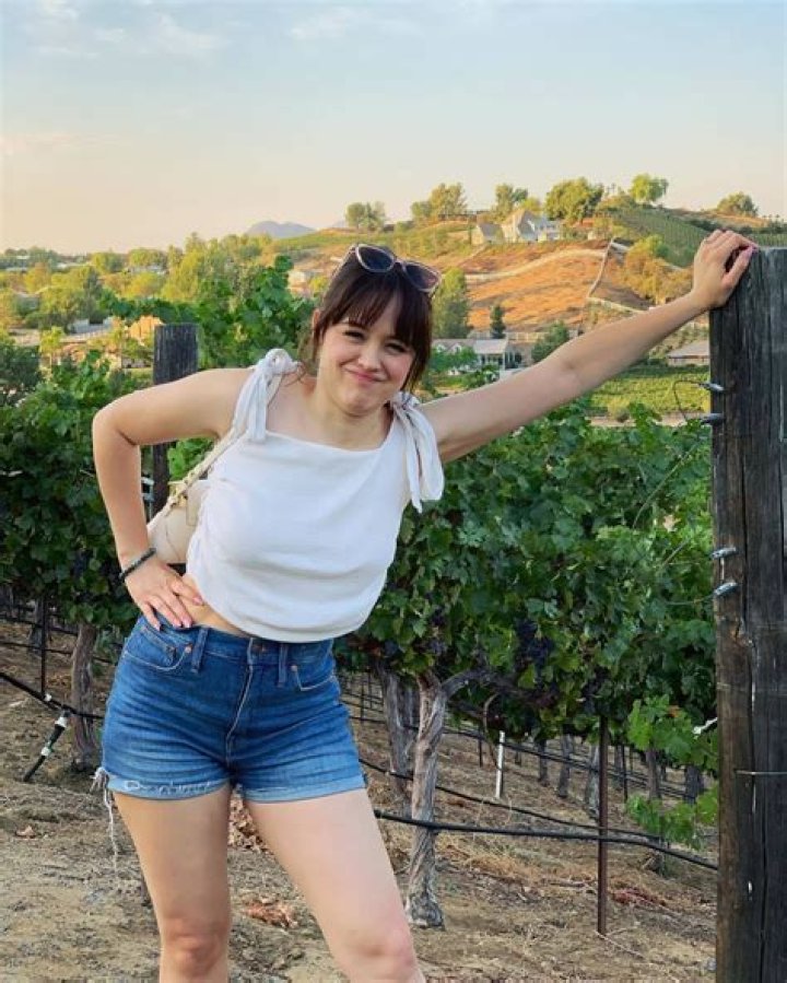 Hayley Orrantia in an Instagram Mirror Selfie in April 2019