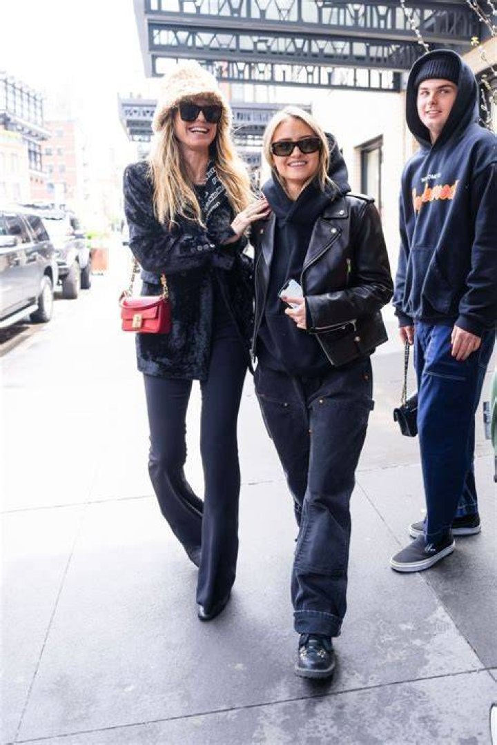 Heidi Klum out in NYC with her four kids