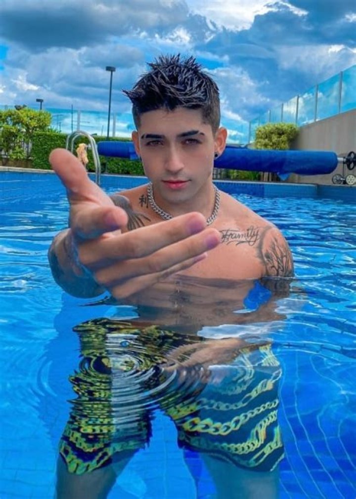 Henrique Lima as seen in a selfie that was taken in São Paulo, Brazil in November 2020