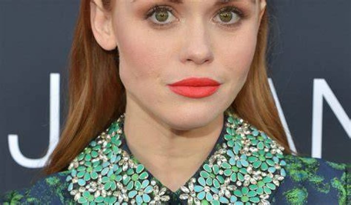Holland Roden weight