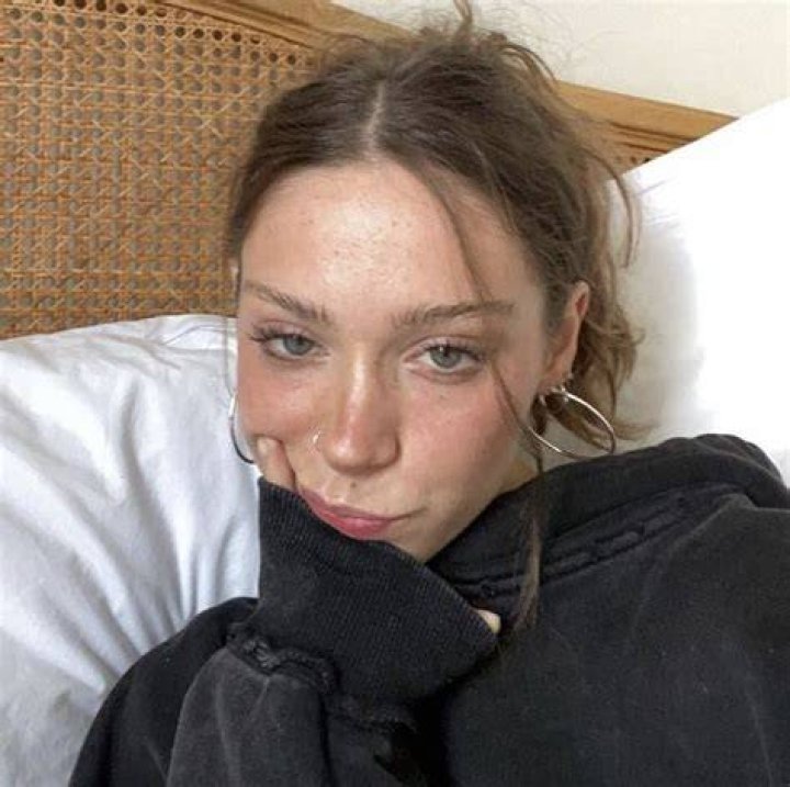 Holly Humberstone clicking a selfie in London, United Kingdom in November 2021