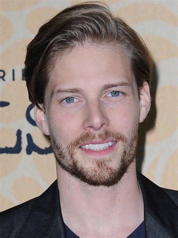 Hunter Parrish as seen at the Emmys in September 2009