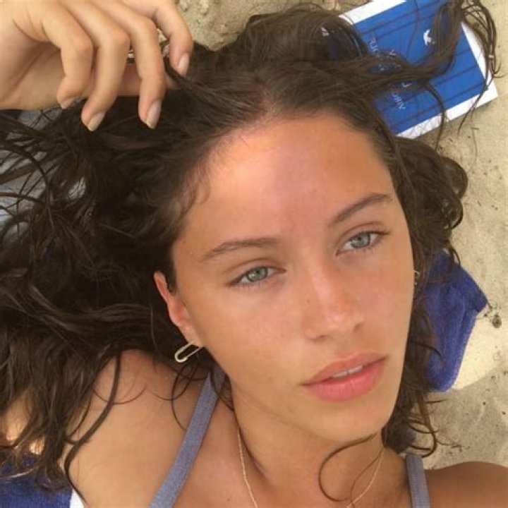 Iris Law in a selfie in October 2019