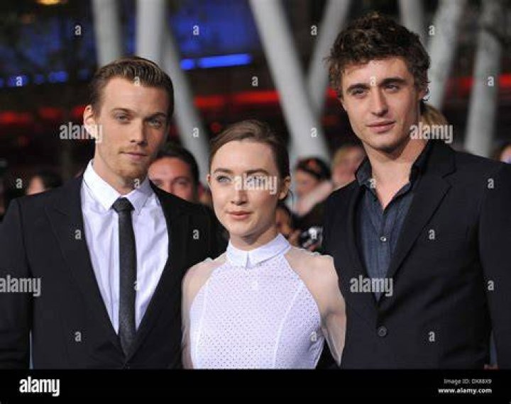 Jake Abel, Saoirse Ronan Max Irons