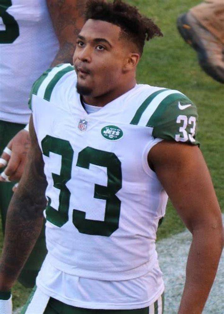 Jamal Adams (Right) as seen with Derrius Guice in a game against the Washington Redskins in 2019