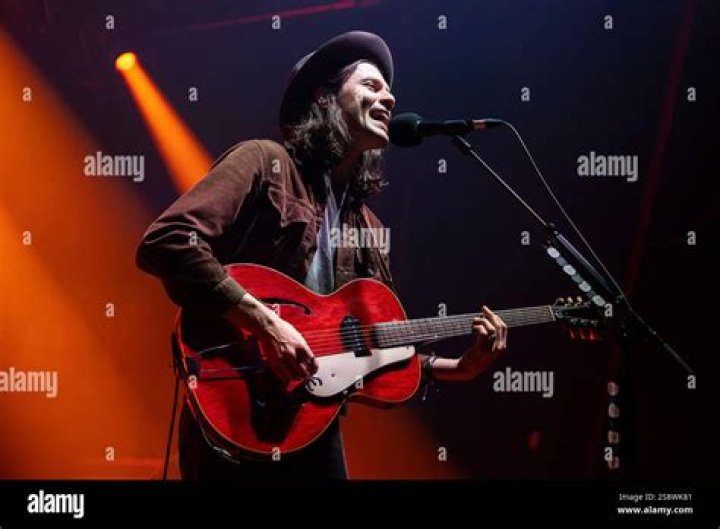 James Bay performing live at Hotel Cafe in June 2022