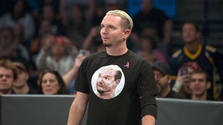James Ellsworth shows off his WWE merchandise t-shirt