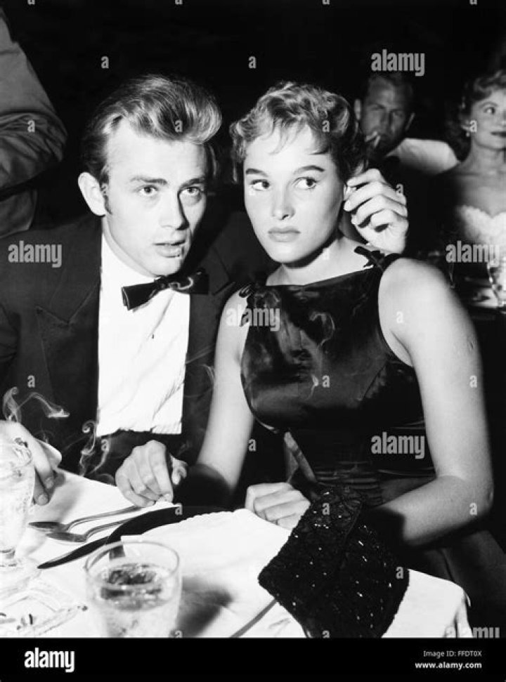 James with his girlfriend Ursula Andress at the Thalian Ball in Los Angeles in August 1955