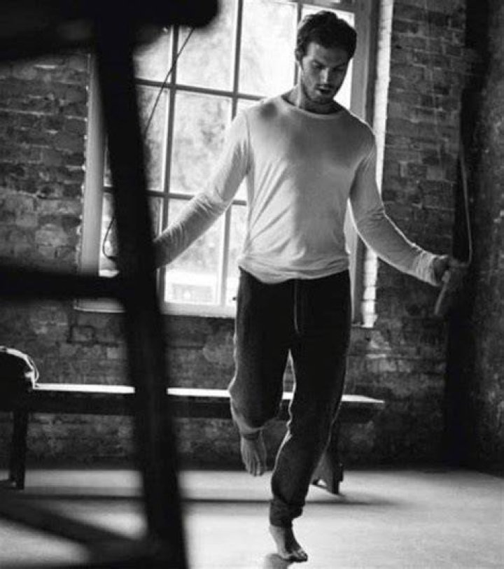 Jamie Dornan exercising