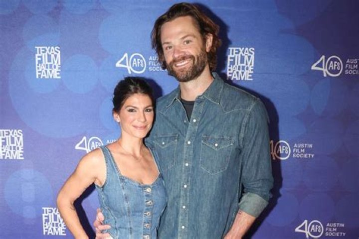 Jared Padalecki with his wife, Genevieve Cortese at the People&rsquo;s Choice Awards in January 2011