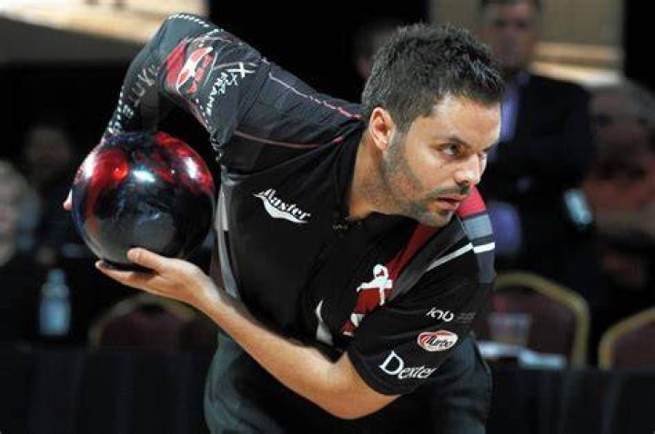 Jason Belmonte with his Bowling Ball mates in April 2018