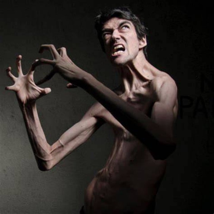 Javier Botet as seen in an Instagram post in November 2016