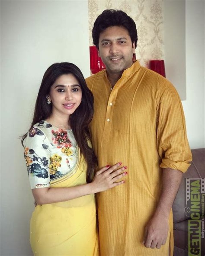 Jayam Ravi and Aarthi in an Instagram post in February 2022