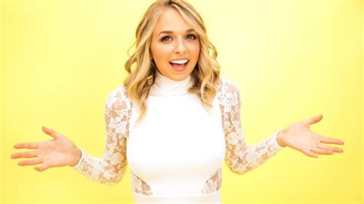 Jenn McAllister at the Teen Choice Awards in August 2015