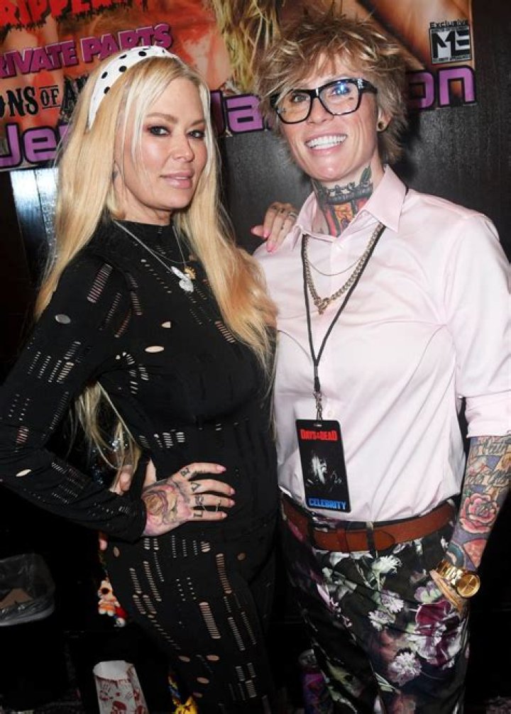 Jenna Jameson working out at Gold's Gym SoCal in September 2018