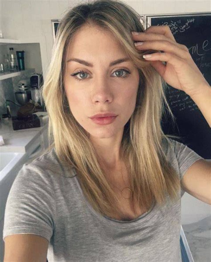 Jennifer Holland in a selfie taken in February 2022, with a cut and bruise makeup