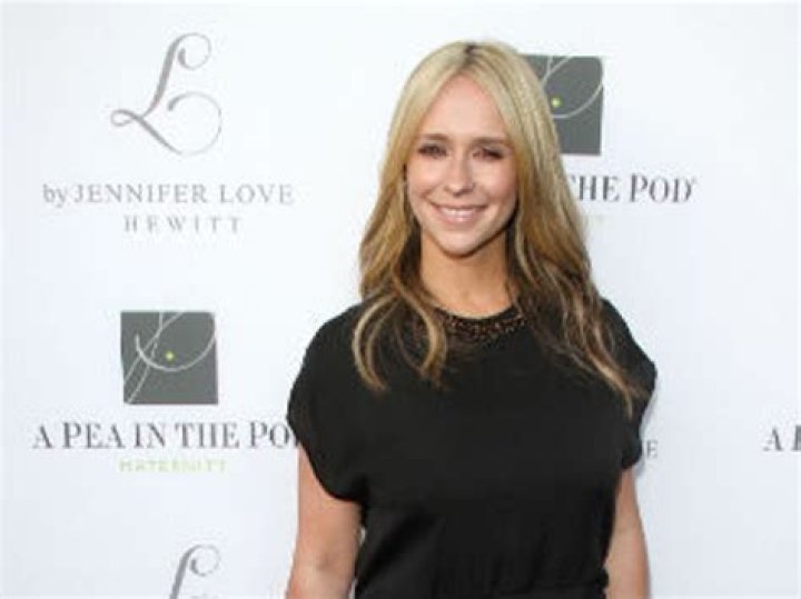 Jennifer Love Hewitt post baby body