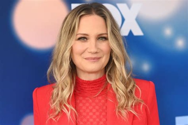 Jennifer Nettles - Featured Image
