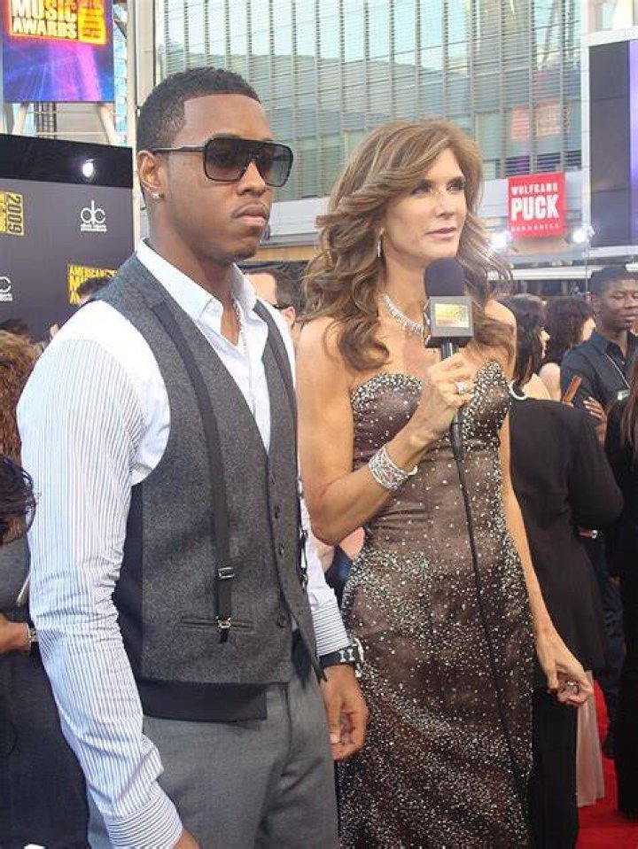 Jeremih and Julie Moran at the 2009 American Music Awards