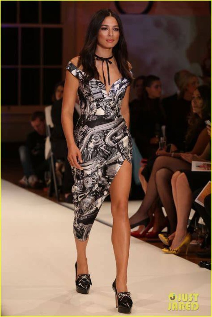 Jessica Gomes hot body