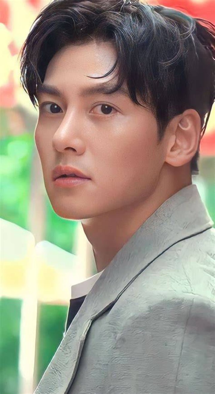 Ji Chang-wook during the KBS interview in February 2017