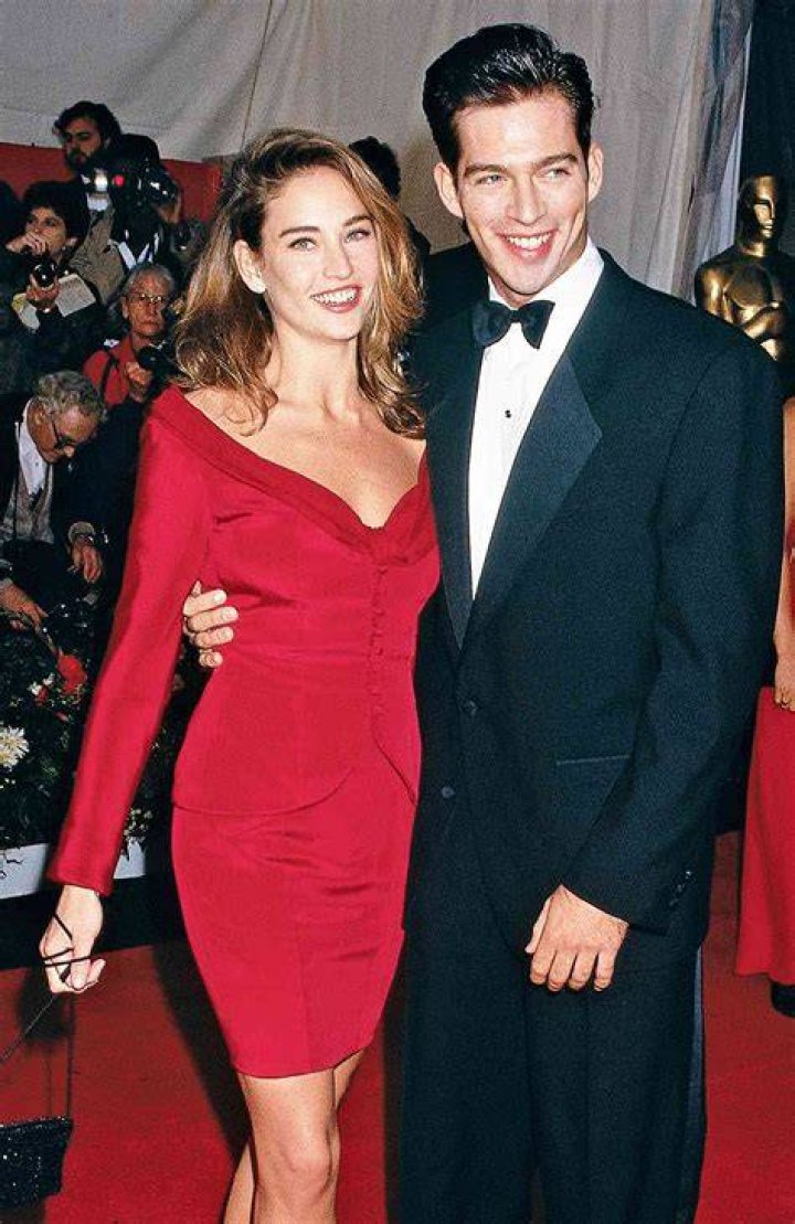 Jill Goodacre in a sill from the sitcom Friends in 1994