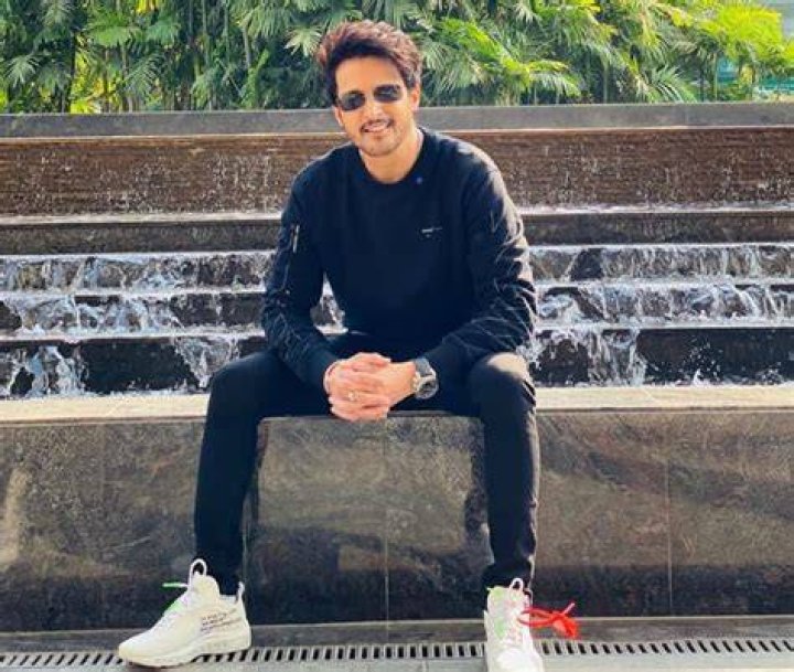 Jimmy Sheirgill in an Instagram selfie as seen in January 2018