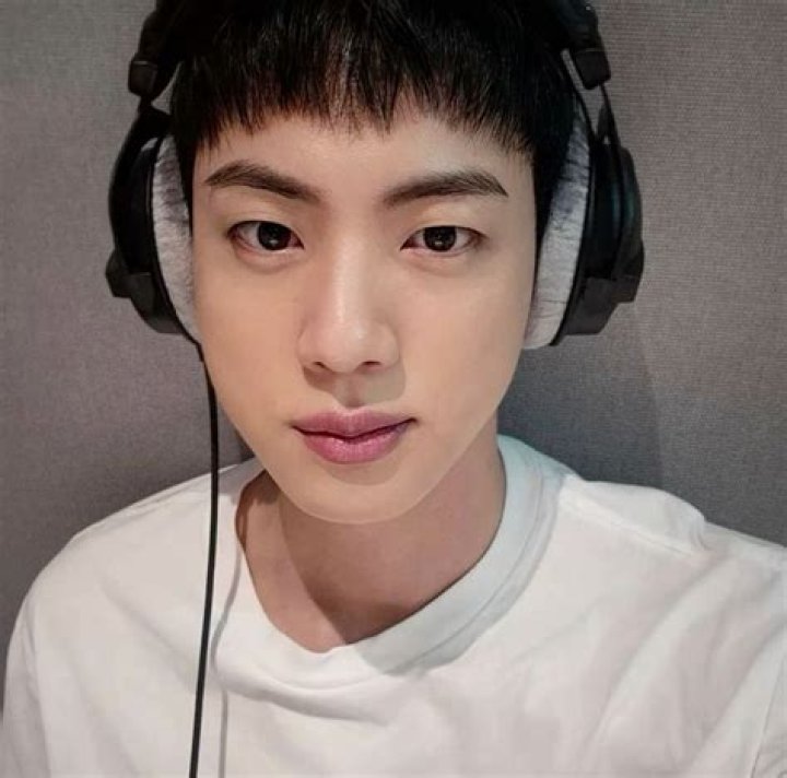 Jin in an Instagram selfie as seen in February 2018