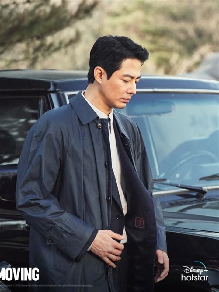 Jo In-sung in That Winter The Wind Blows Kiss and Sweet Scene as seen on KDramaMV83 YouTube Channel in May 2013