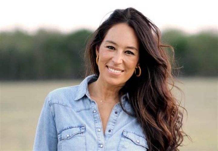 Joanna Gaines in a selfie in February 2018