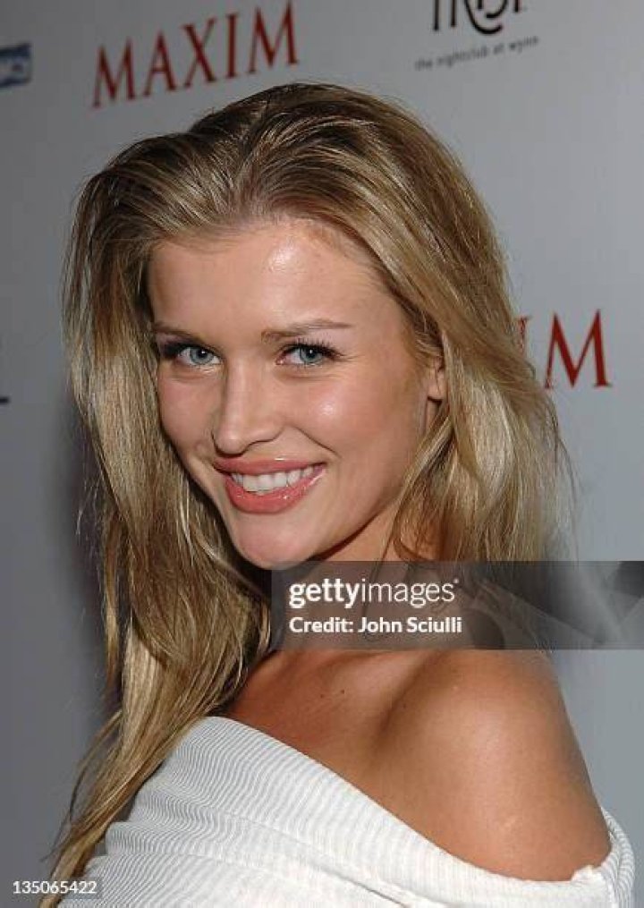 Joanna Krupa Maxim 2013