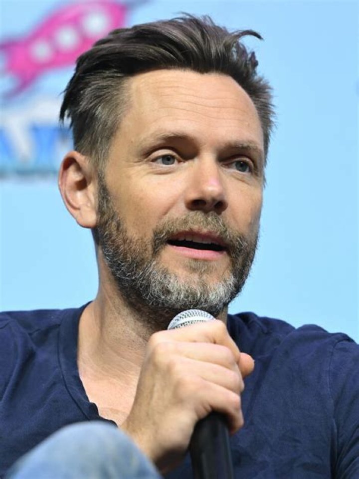 Joel McHale speaking at the 2012 San Diego Comic-Con International in California