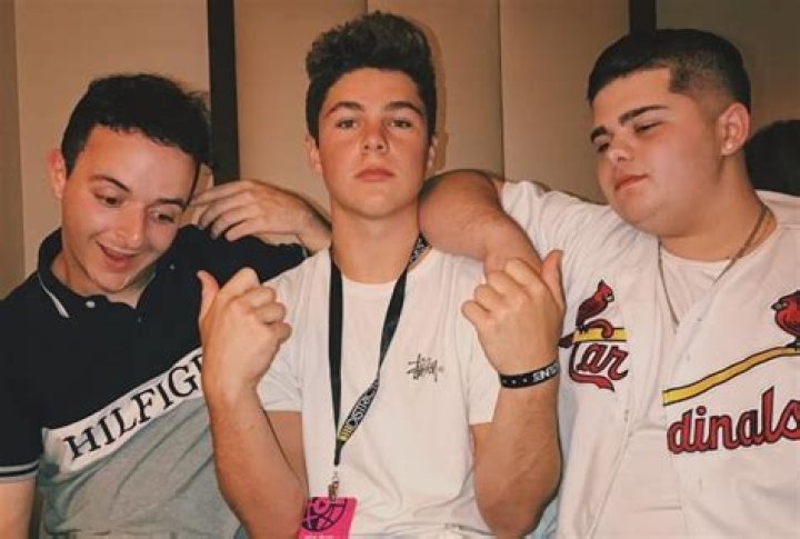 Joey Kisluk with Mike Rohelia (Left) and Johnny Guazz (Right) in September 2017