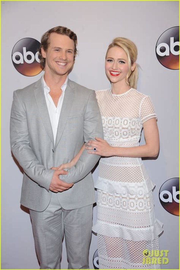 Johanna Braddy and Freddie Stroma