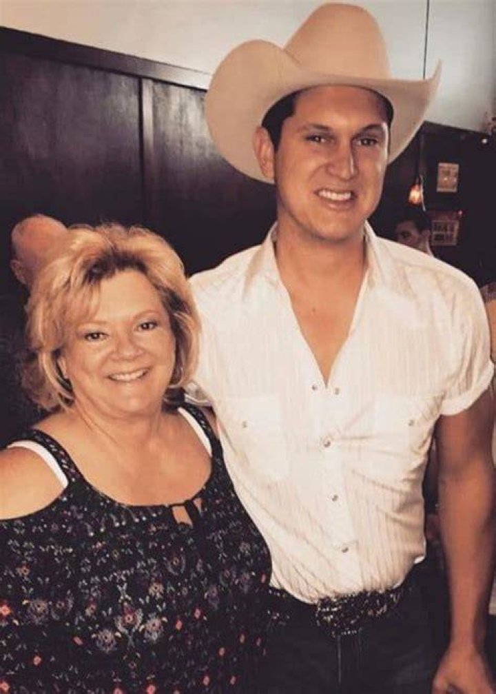 Jon Pardi with his mother as seen in May 2018