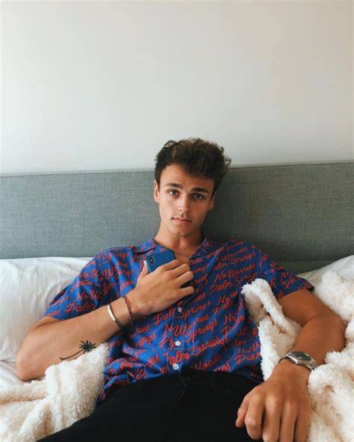 Jonah Marais in an Instagram selfie as seen in November 2017