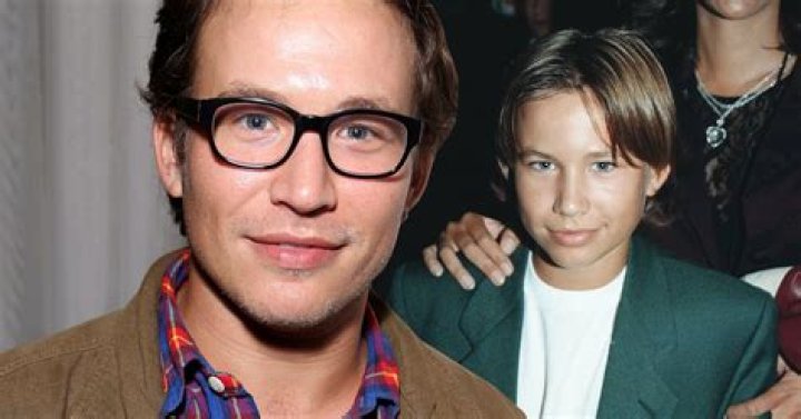Jonathan Taylor Thomas (Left) with Zachery Ty Bryan and Taran Noah Smith (Right)