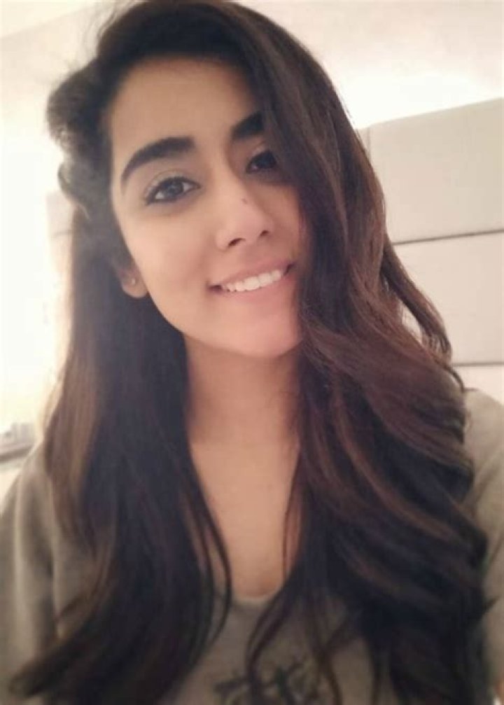 Jonita Gandhi in a selfie during a shoot as seen in February 2018