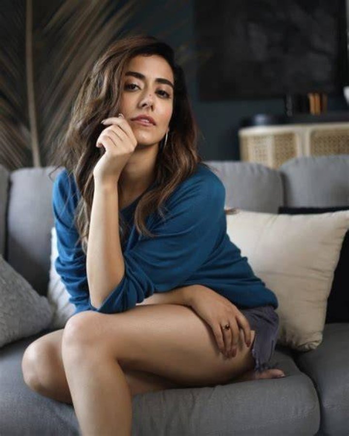 Jonita Gandhi in an Instagram selfie as seen in January 2018