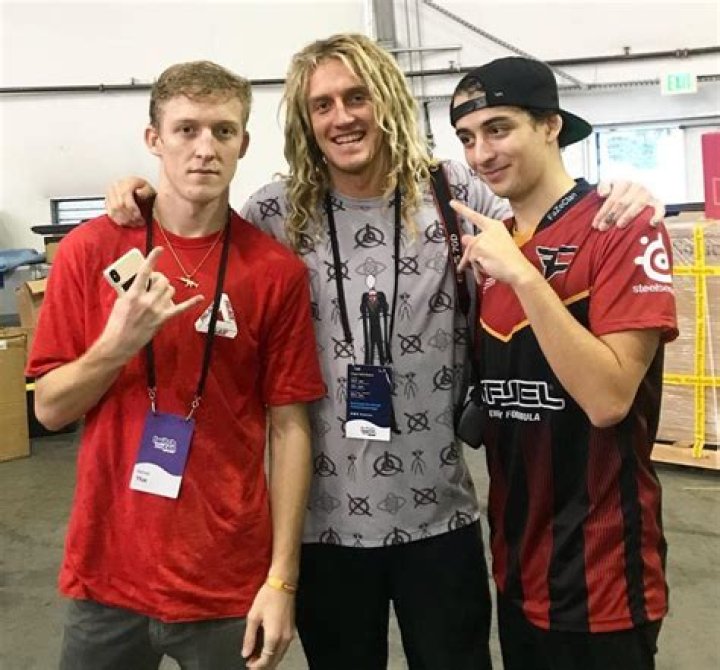JoogSquad as seen in a selfie that was taken in April 2020