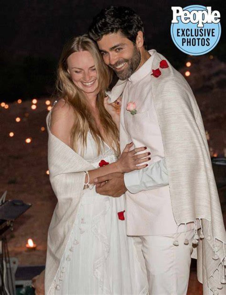 Jordan Roemmele in a selfie with her husband Adrian Grenier on his birthday in July 2022